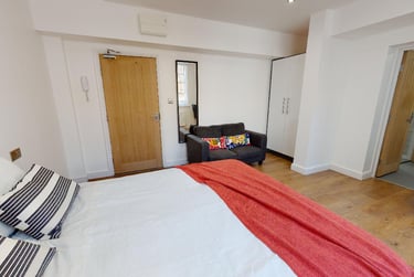 1 bed studio, Salisbury Road, Victoria Park, Leicester, LE17QR - Image 5
