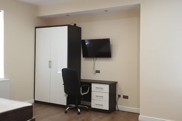 1 bed studio, St. Peters Road, Highfields, Leicester, LE21AQ - Image 1