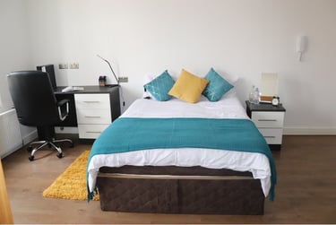 1 bed studio, St. Peters Road, Highfields, Leicester, LE21AQ - Image 1