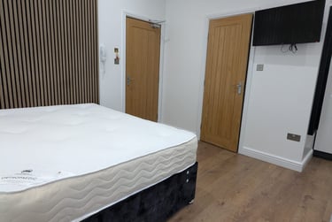 1 bed studio, Salisbury Road, Highfields, Leicester, LE17QR - Image 2