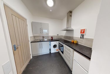 1 bed studio, Victoria Park Road, Clarendon Park, Leicester, LE21XF - Image 4