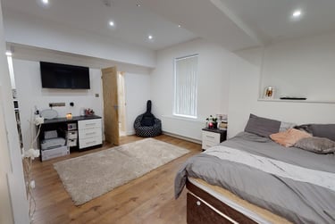 1 bed studio, St. Peters Road, Highfields, Leicester, LE21AQ - Image 1