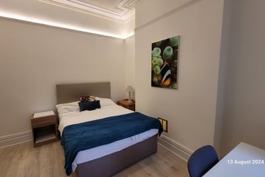 6 bed house, Gwydr Crescent, Uplands, Swansea, SA20AB - Image 1