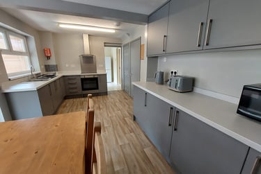 5 bed house, Wolviston Avenue, Hull road, York, YO103DD - Image 2