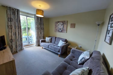 6 bed house, Brentwood cresent, Badger hill, York, YO105HU - Image 2