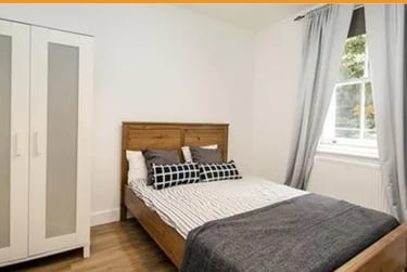 2 bed flat, Greyhound Road, West Kensington, London, W68NY - Image 3