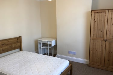 5 bed house, St Pauls Parade, Francis Close Hall, Cheltenham, GL504ET - Image 8