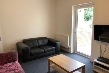 5 bed house, Courtenay Street, Francis Close Hall, Cheltenham, GL504LR - Image 3