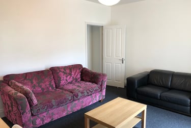 5 bed house, Courtenay Street, Francis Close Hall, Cheltenham, GL504LR - Image 4