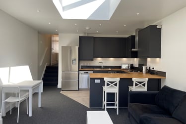 5 bed house, Courtenay Street, Francis Close Hall, Cheltenham, GL504LR - Image 3