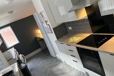 5 bed house, Albert Road, Near university, Middlesbrough, TS12PP - Image 5