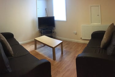 4 bed house, Nelson Road, St johns, Worcester, WR25BN - Image 3