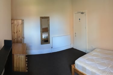 6 bed house, Comer Road, St johns, Worcester, WR25HY - Image 4