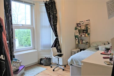 3 bed flat, Wilmslow Road, Fallowfield, Manchester, M204WA - Image 3