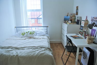 2 bed flat, Wellington Road, Fallowfield, Manchester, M146BN - Image 4