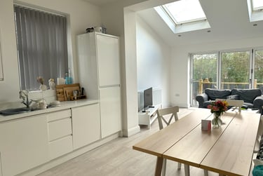 3 bed flat, Brunswick Road, Withington, Manchester, M204GA - Image 1