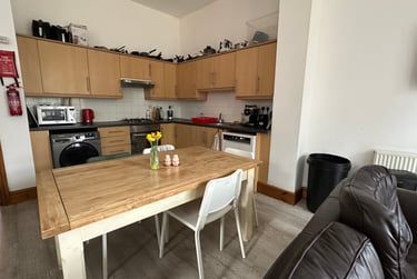 7 bed flat, Egerton Road, Fallowfield, Manchester, M146YB - Image 10