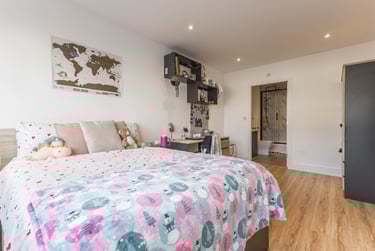 5 bed house, Stile Common Road, Primrose Hill, Huddersfield, HD46DE - Image 12