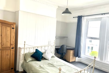 5 bed house, Furzehill Road, Near university, Plymouth, PL47JZ - Image 2