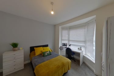 4 bed house, Manvers Street, Newland, Hull, HU52HW - Image 1