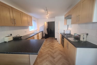 6 bed house, 508 Beverley Road, Beverley road, Hull, HU51NA - Image 1