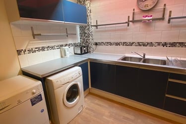 4 bed house, Suffolk street, Beverley road, Hull, HU51PJ - Image 2