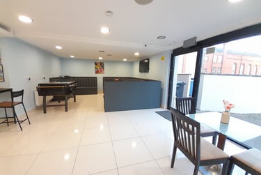 14 bed house, Crendon Street, Buckinghamshire, High wycombe, HP136LS - Image 3