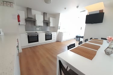 14 bed house, Crendon Street, Buckinghamshire, High wycombe, HP136LS - Image 15