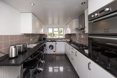 6 bed house, Salisbury Road, St stephens, Canterbury, CT27RZ - Image 2