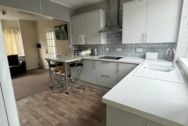 3 bed house, Greenbank Cottages, Mutley, Plymouth, PL47JW - Image 1