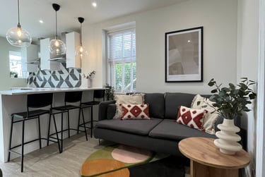 6 bed house, Maple Grove, North Hill, Plymouth, PL46PZ - Image 1