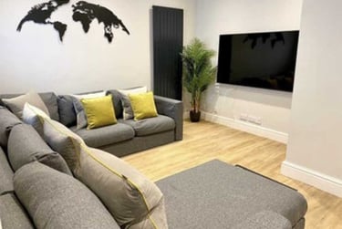 8 bed house, Clifton Place, Greenbank, Plymouth, PL48HY - Image 1