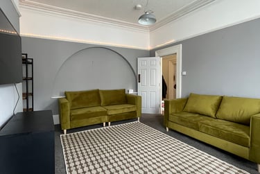 8 bed house, Sutherland Road, North Hill, Plymouth, PL46BN - Image 1