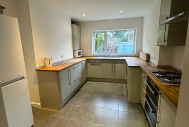 5 bed house, Prince Maurice Road, Mutley, Plymouth, PL47LJ - Image 1