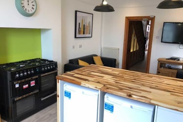 6 bed house, Hillside Avenue, Mutley, Plymouth, PL46PR - Image 2