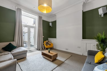 9 bed house, Moor View Terrace, Mutley, Plymouth, PL47EB - Image 4