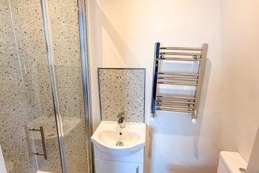 8 bed house, Mount Gould Road, Lipson, Plymouth, PL47PS - Image 5