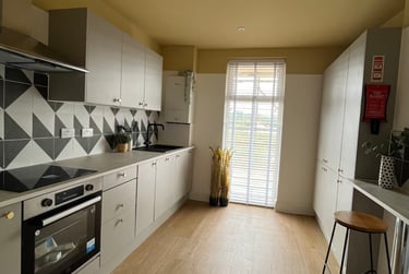 6 bed house, Glen Park Avenue, North Hill, Plymouth, PL46BA - Image 3