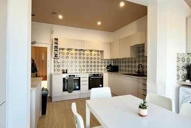 8 bed house, North Road East, North Hill, Plymouth, PL46AW - Image 3