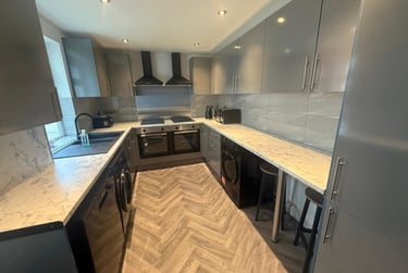 5 bed house, Nelson Street, Greenbank, Plymouth, PL48ND - Image 1