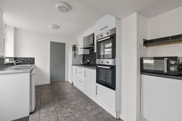 5 bed house, Oxford Place, City Centre, Plymouth, PL15AJ - Image 3