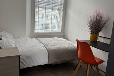 3 bed flat, Penrose Street, City Centre, Plymouth, PL15AT - Image 4