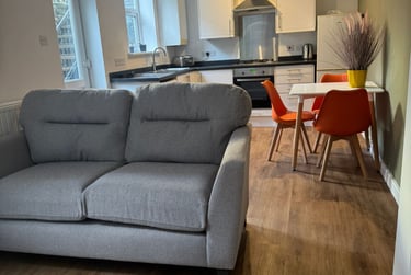 2 bed flat, Penrose Street, City Centre, Plymouth, PL15AT - Image 5