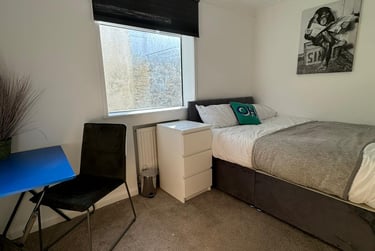 3 bed flat, Clifton Place, North Hill, Plymouth, PL48HU - Image 6