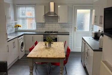 5 bed house, Grafton Road, Mutley, Plymouth, PL46QR - Image 1