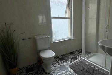 5 bed house, Chaddlewood Avenue, Lipson, Plymouth, PL48RF - Image 8