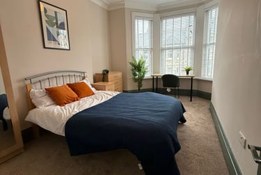 6 bed house, Derry Avenue, North Hill, Plymouth, PL46BH - Image 9