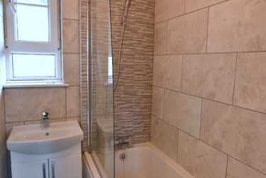 4 bed flat, Margravine Road, Hammersmith, London, W68LR - Image 1