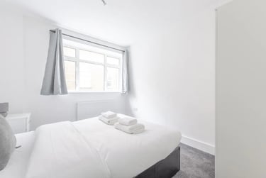 4 bed flat, Edith Villas, West Kensington, London, W149AA - Image 4