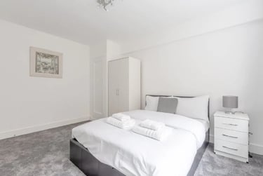 4 bed flat, Edith Villas, West Kensington, London, W149AA - Image 6